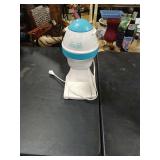 NOSTALGIA SNOW CONE MAKER