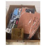 BOX OF MISC SINK MATS AND PLASTIC MISC