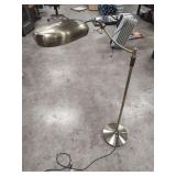 FLOOR LAMP ADJUSTABLE HEIGHT