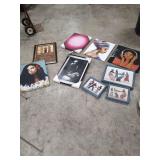 DECORATIVE WALL HANGING PICTURES