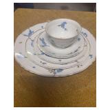 20 PIECE HAVILAND LIMOGES MONTMERY CHINA SET WHICH FEATURES A FORGET ME NOT FLOWERS AND GOLD TRIM ON WHITE PORCELAIN.  MADE IN FRANCE.  NOW DISCONNTINUED