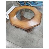OAK WITH GLASS TOP COFFEE TABLE 39X39X20