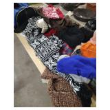 SCARVES - TOBOGGANS AND ETC