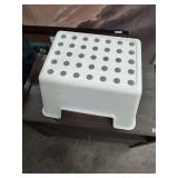 STEP STOOL
