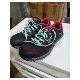 KEEN SZ 9W WOMEN