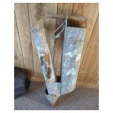 Metal Seed Planter with Wooden Handle