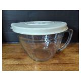 Pampered Chef Glass Measuring Cup with Lid