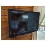 VIZIO E420VO 42 inch 1080P TV with Mount and Remotes