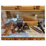Mixed Decorative Household Items