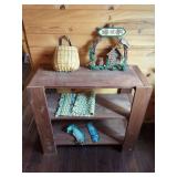 Shelf Unit with Accessories