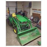 John Deere 1023E Tractor with H120 Loader