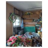 Corner Lot with Window AC, Rugs, Assorted Items