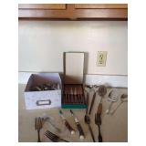 Assorted Cutlery Set