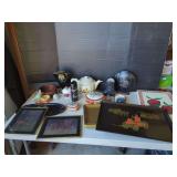 Assorted Household Decorative Items