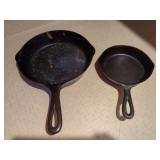 Griswold Cast Iron Skillet Lot - No. 8 and No. 3
