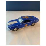 Limited Edition Kentucky Wildcats Ford Mustang 2001-2002 Diecast