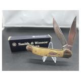 Smith & Wesson Texas Hold 'Em Pocket Knife with Box