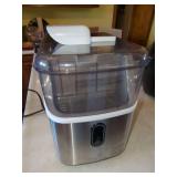 SeaLoon International SLIM36T Ice Maker