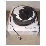iRobot Roomba 670 Vacuum Cleaner with Box