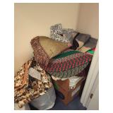 Assorted Household Textiles