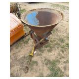 L4- 3 PT HITCH FERTILIZER SPREADER