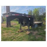 L15C- 1993 FLATBED GOOSENECK TRAILER (HAS TITLE)