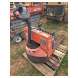 L9- TOYOTA ELECTRIC PALLET JACK