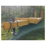 L15A- 2001 TANDEM TRAILER (HAS TITLE)