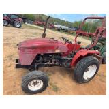 L9- FARMHAND 204 TRACTOR