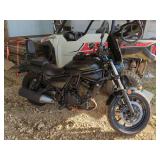 SHED - 2025 KAWASKI EL450 (HAS TITLE)