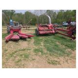 L10- GEHL SILAGE CHOPPER WITH CORN HEAD + WHEAT HEAD