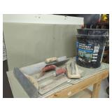 Lot of Assorted Trowels in Bucket