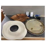 Serving Ware with Radios