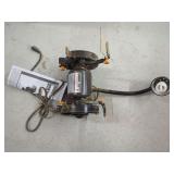 Central Machinery 6" Bench Grinder with Light