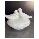 Westmoreland Lovebirds Covered Dish
