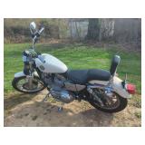 2002  HARLEY-DAVIDSON  Sportster 883 Hugger