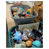 2 BOXES OF GENERAL HOUSEHOLD DECOR