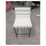 NEW - SAFAVIEH - EILA CHANNEL TUFTED BOUCLE COUNTER STOOL 15 INCHES FLOOR TO SEAT