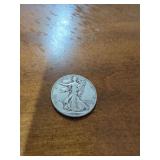 1946 WALKING LIBERTY SILVER HALF DOLLAR
