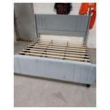 NEW - WADE LOGAN - AURIEONA KING SIZE PLATFORM BED - HEADBOARD AND FOOTBOARD WITH RAILS AND SLATS