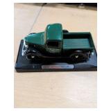 HEN AND ROOSTER 1937 FORD PICKUP 1/24 SCALE