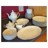 Royal Kent Poland Dinnerware Set