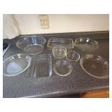 Pyrex Glassware: Bowls and Baking Dishes