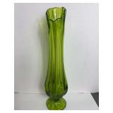 L.E.Smith Green Simplicity Swung Vase