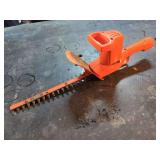 Black & Decker Shrub and Hedge Trimmer, Model 8114