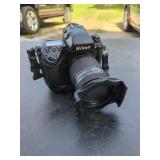 Nikon F5 35mm SLR Camera with AF Nikkor 35-70mm f/2.8D Lens