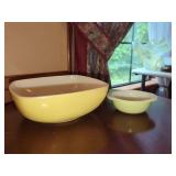 Pyrex Yellow Square Casserole Dish and Custard Cup Set