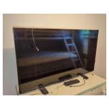 Insignia NS-40D510NA15 40-Inch LED Television