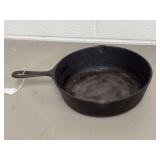 Cast Iron Skillet No. 8 10 5/8 Inch