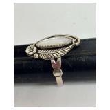 Sterling Silver Mother of Pearl Floral Leaf Ring Size 8